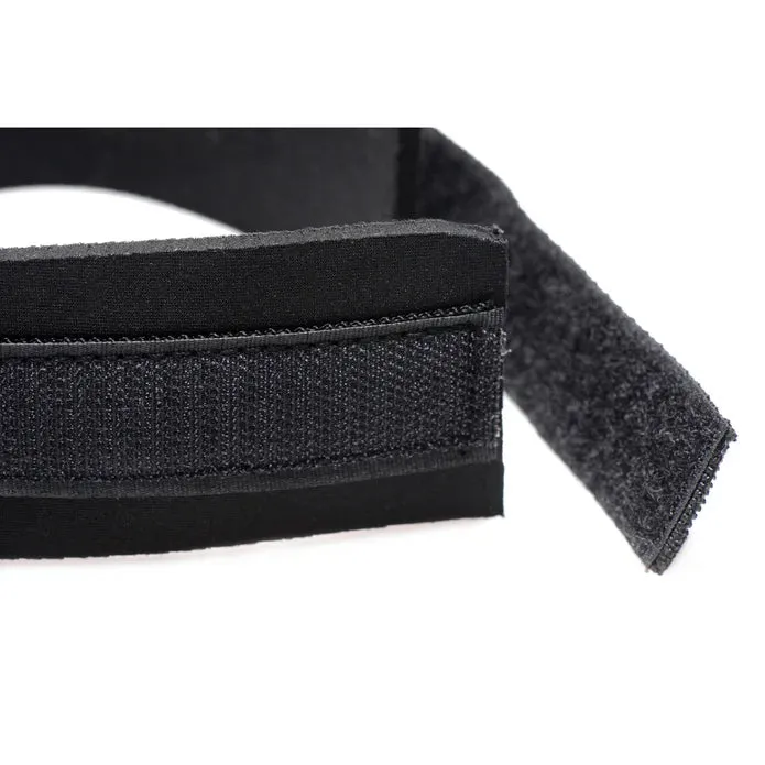 Anal XR Brands Frisky Leash And Collar Set